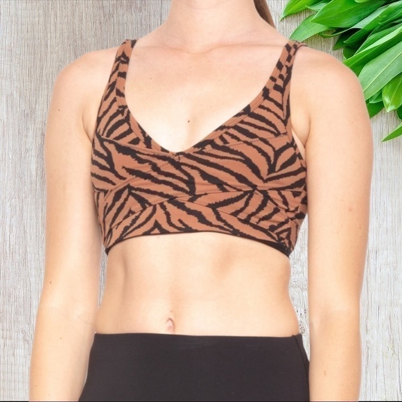 Varley Kellam Sports Bra Medium Impact in Clay Zebra XXS - Picture 1 of 5